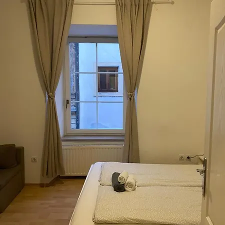 Rooms And Apartments Nokturno Zagreb Exterior photo