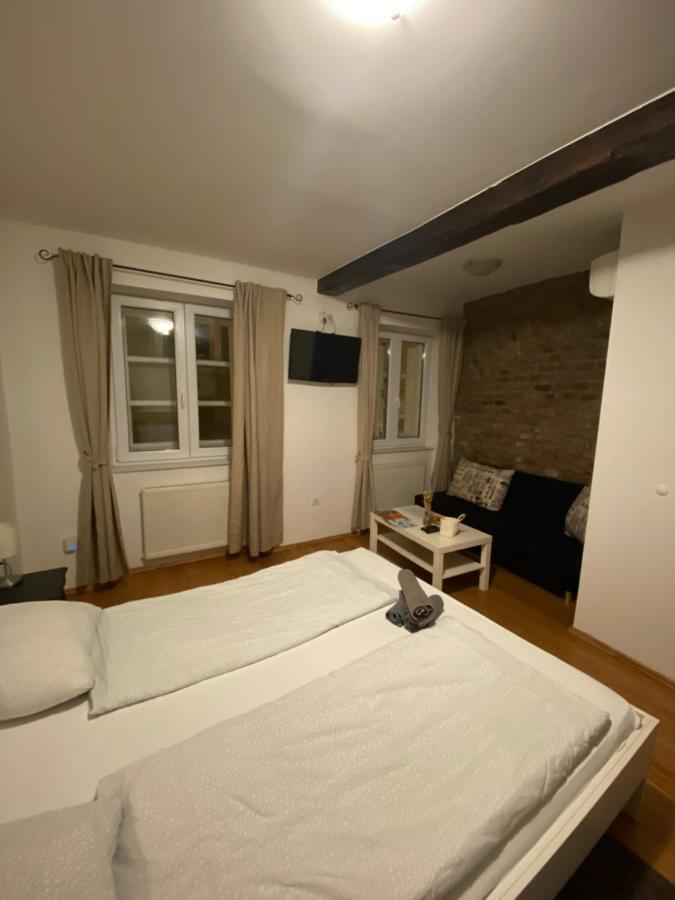 And Nokturno * Zagreb