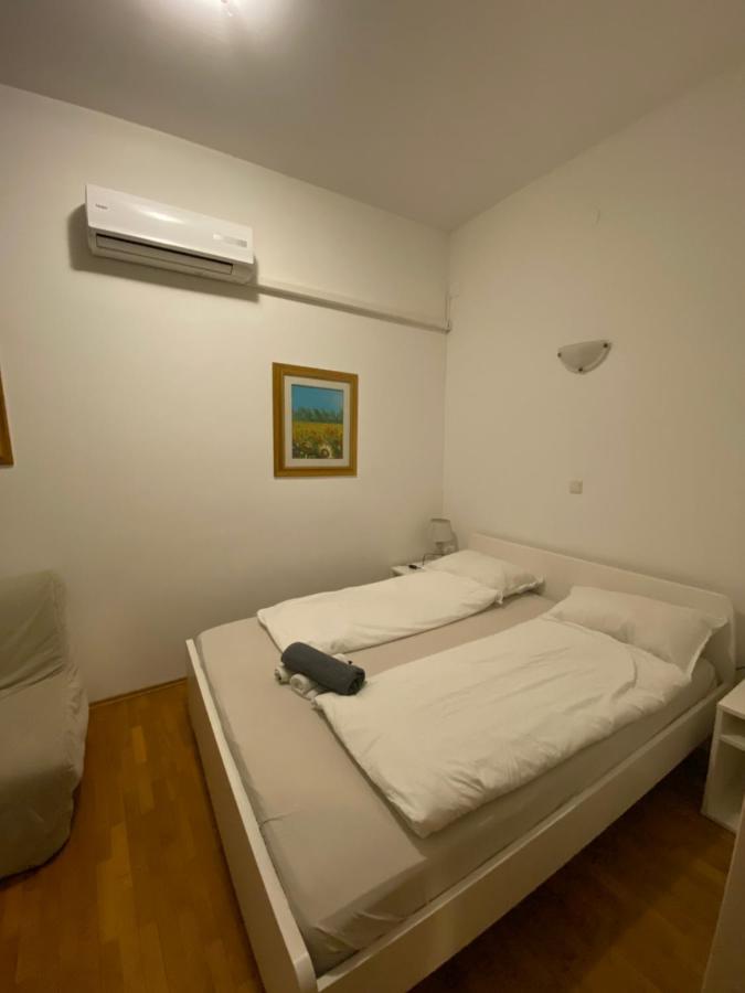 And Nokturno * Zagreb