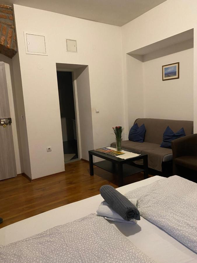 Apartment And Nokturno